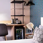 Bastille Hotel 3*