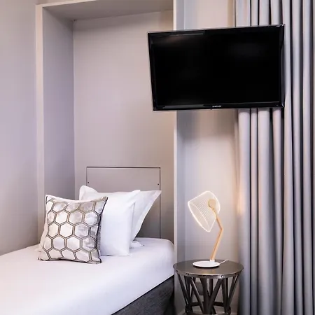Bastille Hotel